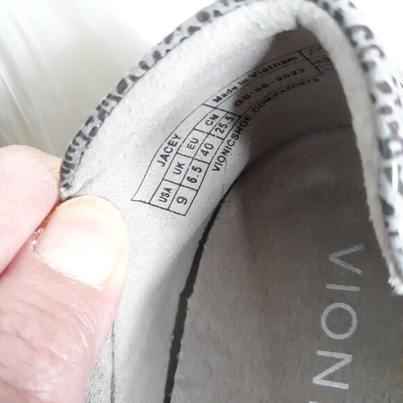 Women's Vionic Jacey Wedge Gray with Cheetah Print Heel - Picture 9 of 11